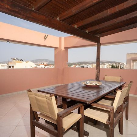 Maria'S Airport Apartment كوروبيون المظهر الخارجي الصورة