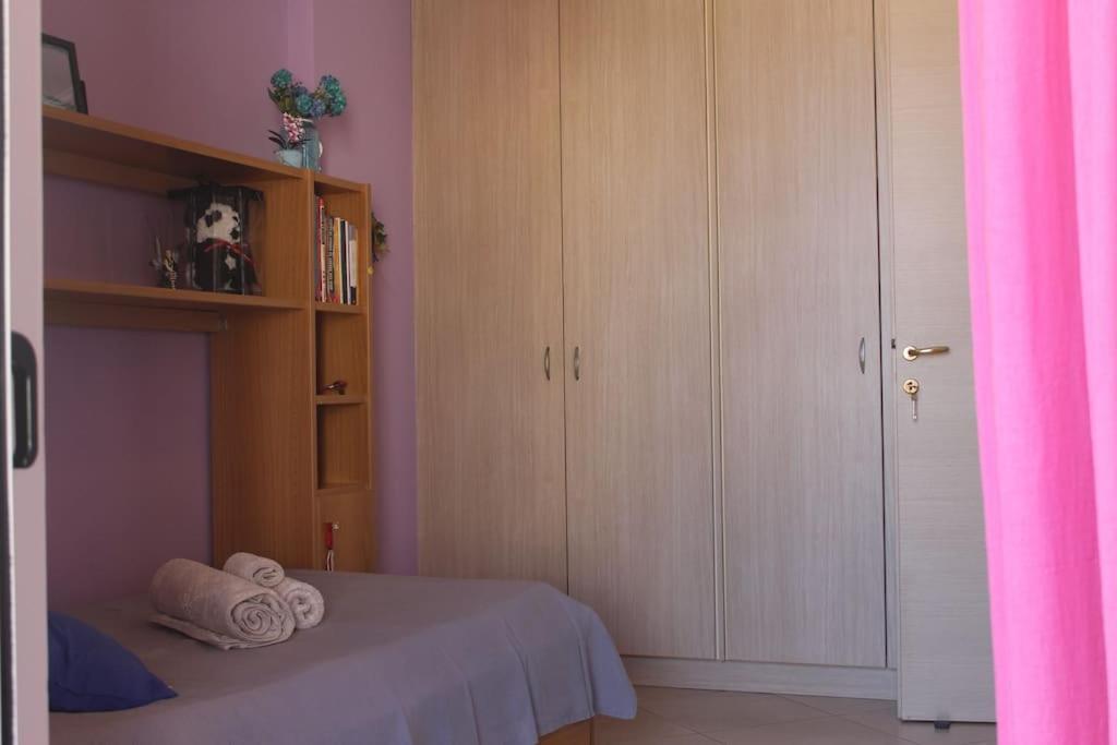 Maria'S Airport Apartment كوروبيون المظهر الخارجي الصورة