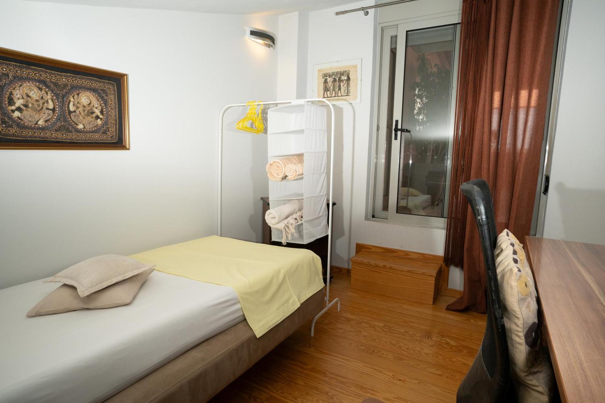 Maria'S Airport Apartment كوروبيون المظهر الخارجي الصورة